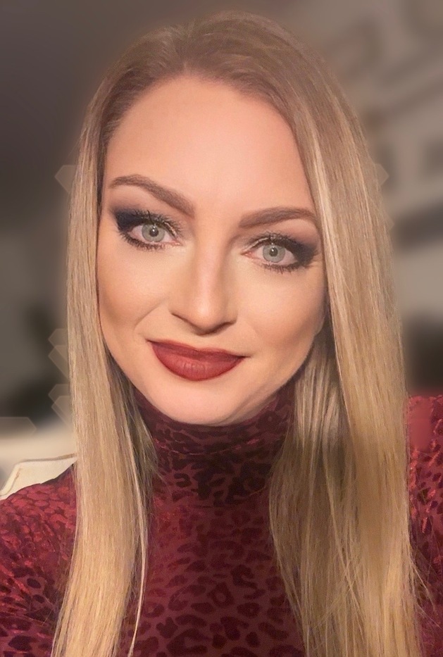 Elysia Wages, contemporary romance author from Oklahoma